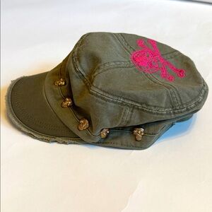 Women's Gray Cap with Pink Embroidery and Skull Details